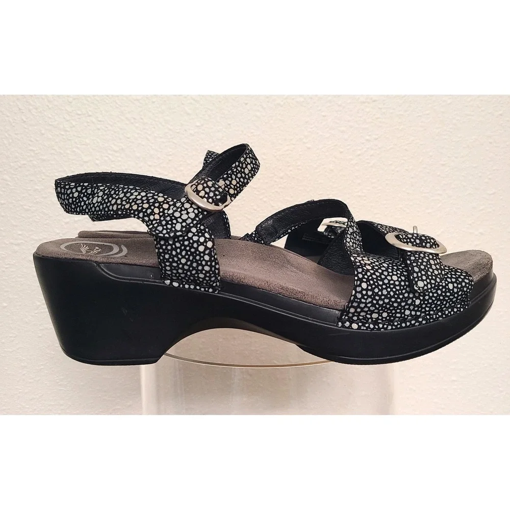 Dansko Sandi EU 40 US 9.5 10 Shimmer Nubuck Leather Sandals Wedge Strappy Silver